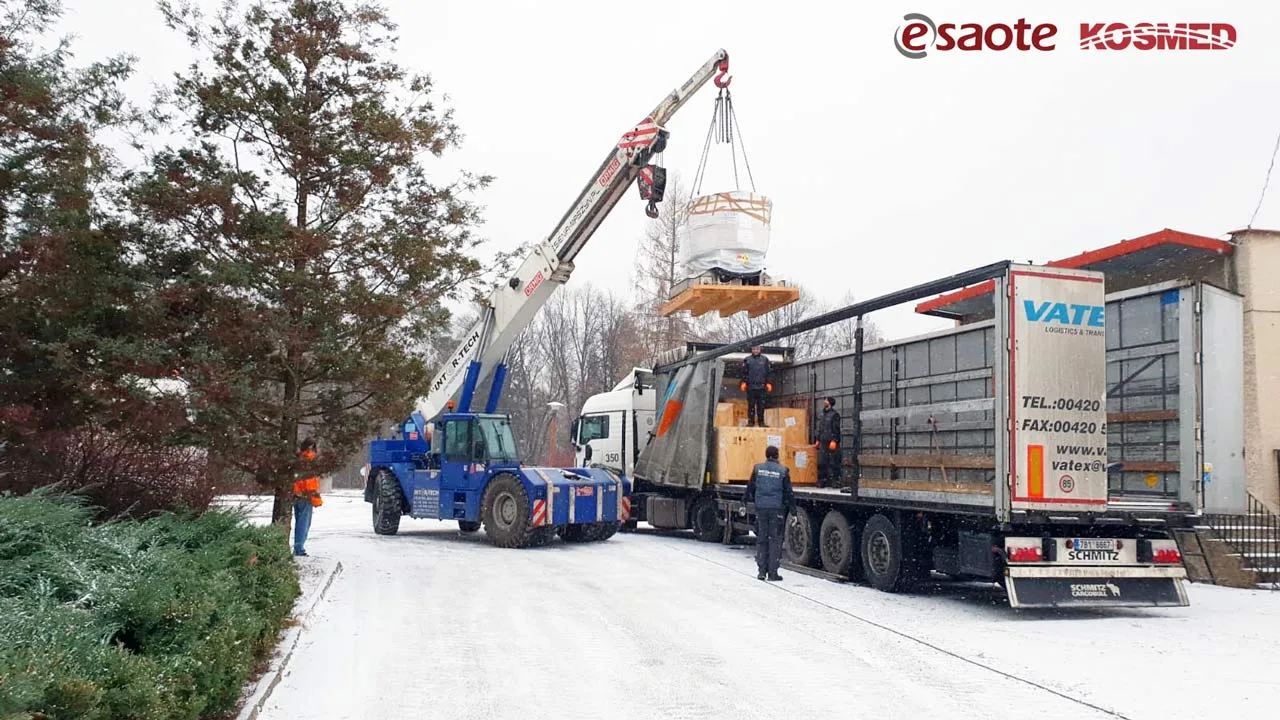 Instalacja rezonansu magnetycznego Esaote G-scan - rozładunek magnesu przez zespół KOSMED